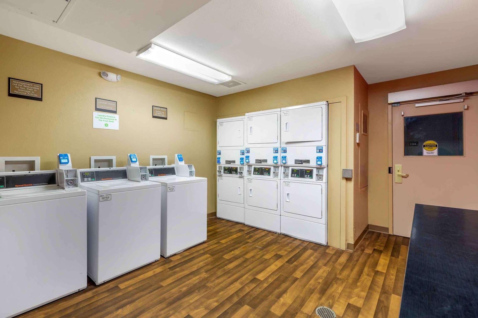 Extended Stay America Suites - Boston - Burlington Bagian luar foto