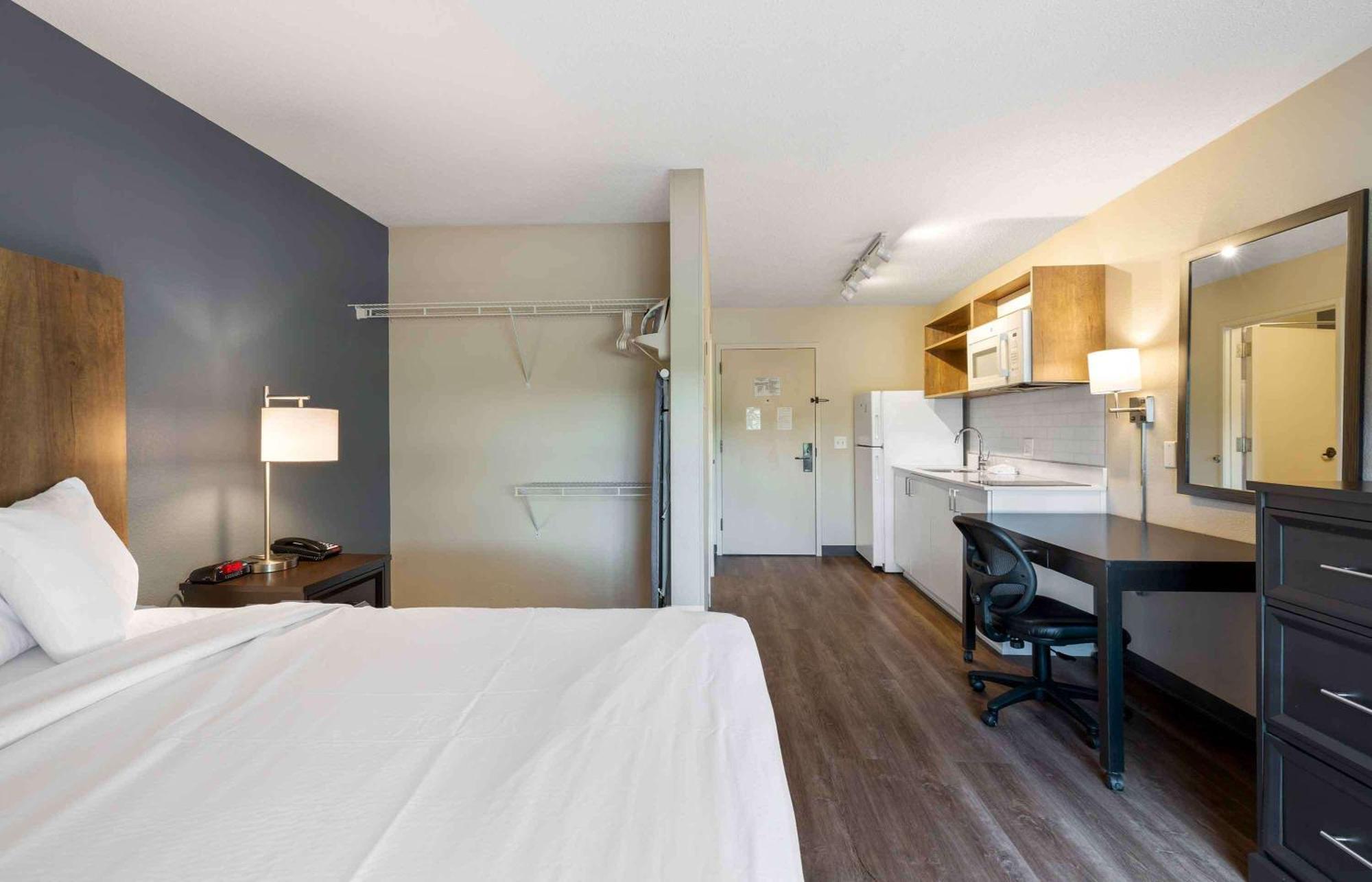 Extended Stay America Suites - Boston - Burlington Bagian luar foto