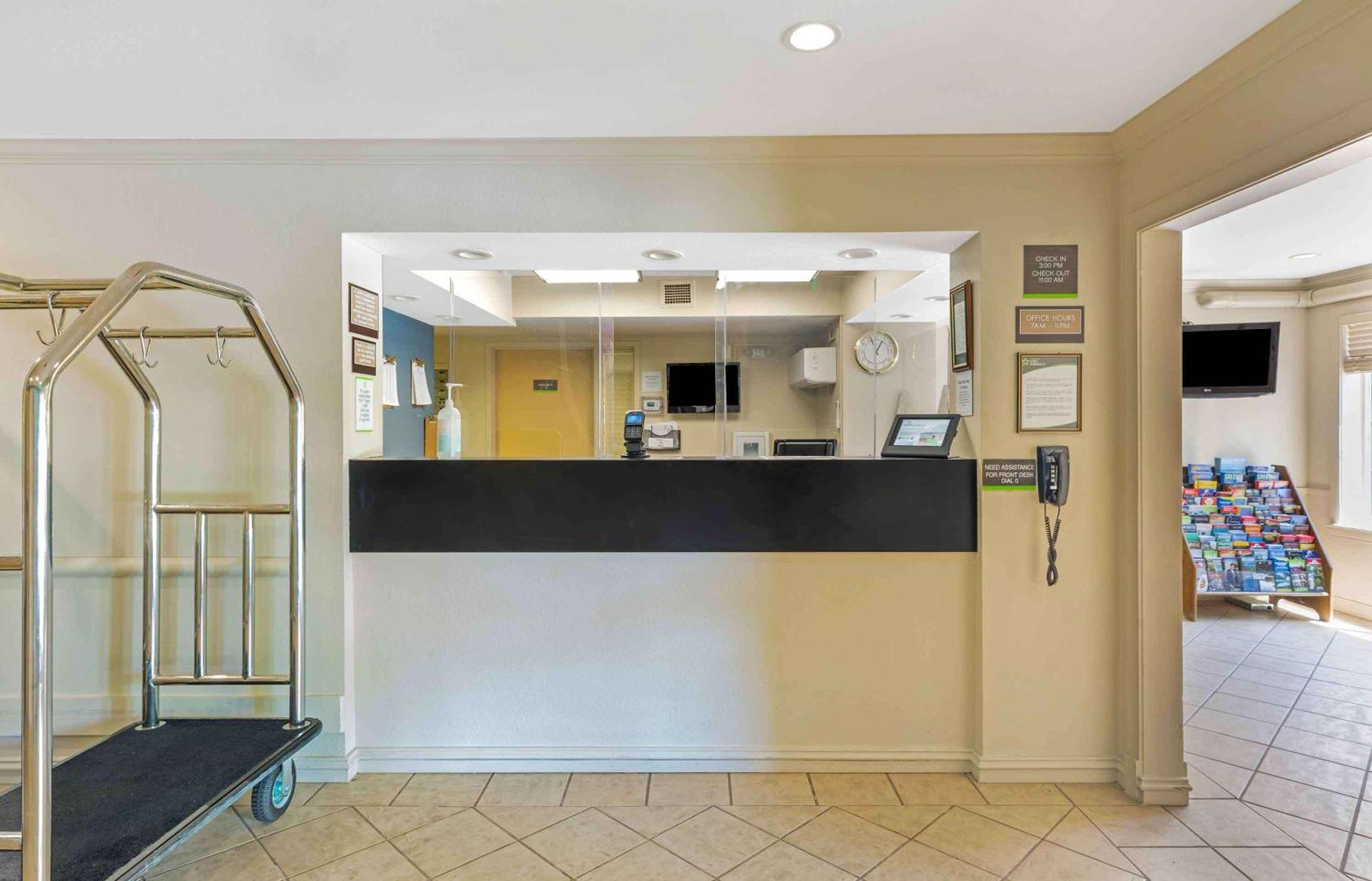 Extended Stay America Suites - Boston - Burlington Bagian luar foto