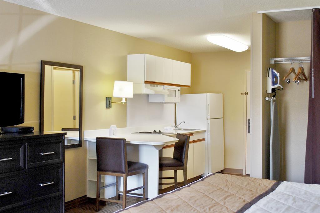 Extended Stay America Suites - Boston - Burlington Bagian luar foto